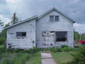 560404_934642277740_1411034417_n