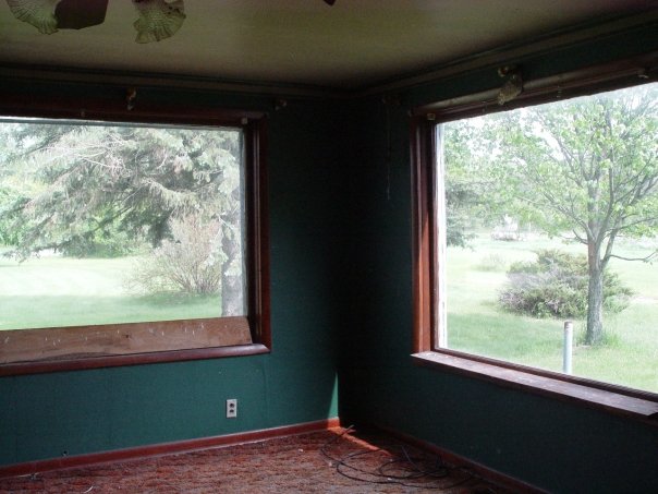 Photo Prompt: Green&nbsp;Room